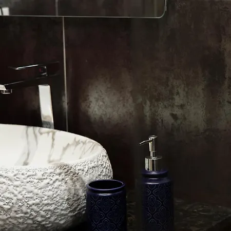 Отель Castle View