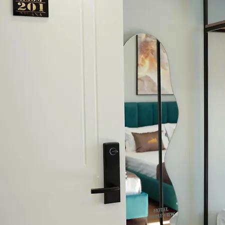 Отель Castle View