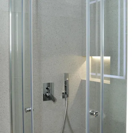 Отель Castle View Круя