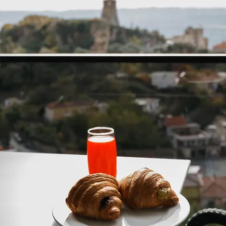 Castle View Hotel Krujë