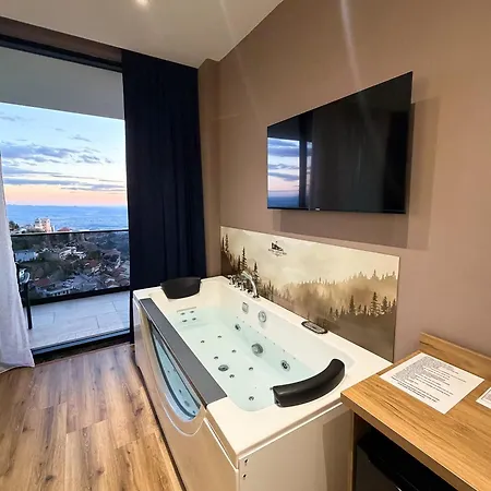 Hotel Castle View